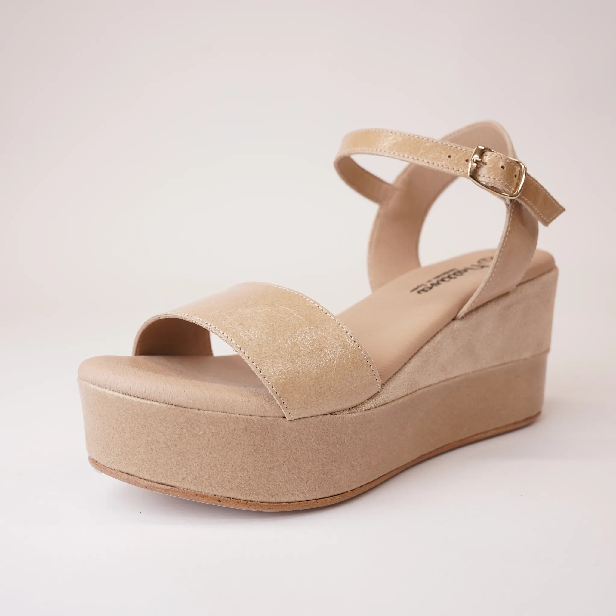 009-Cres-138 Sand Patent/ Suede Leather Wedges