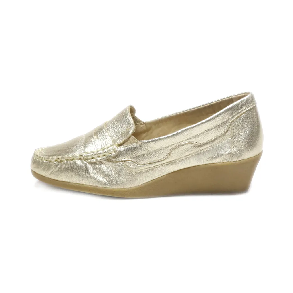 Caprice Loafers Leather Gold Colour For Women