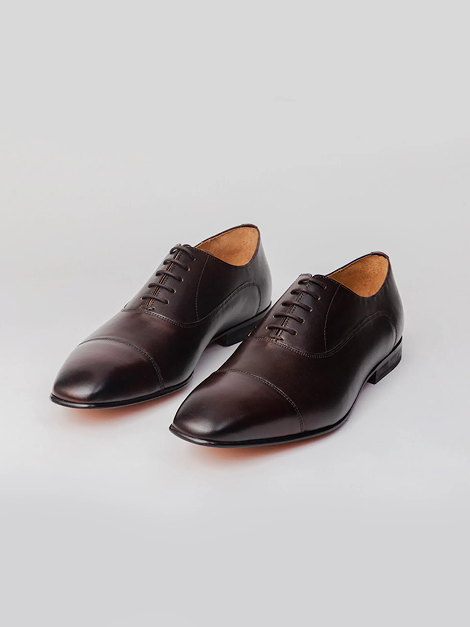 Maverick Toecap Oxford - Dark Brown