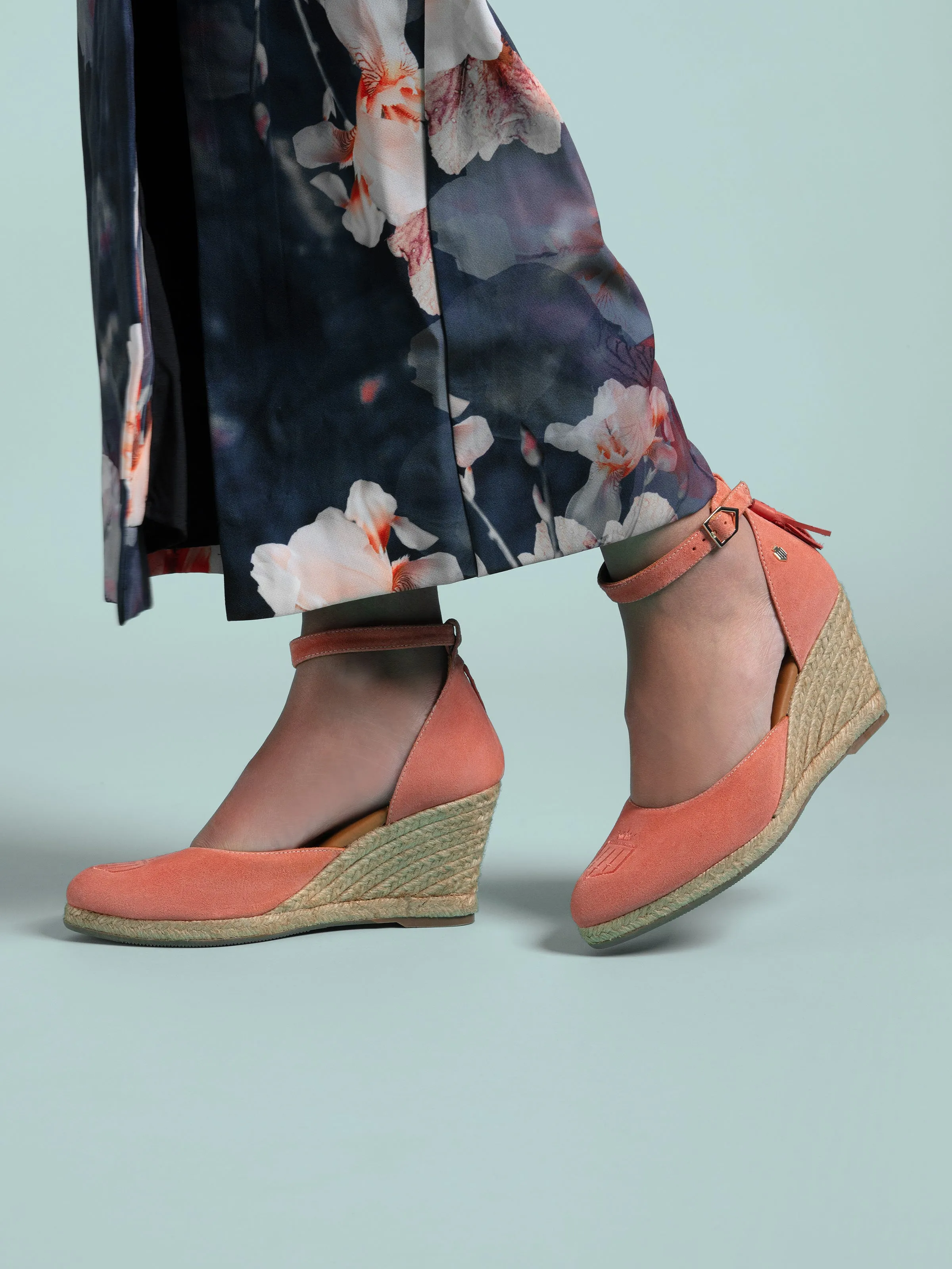 Monaco Wedge - Melon Suede