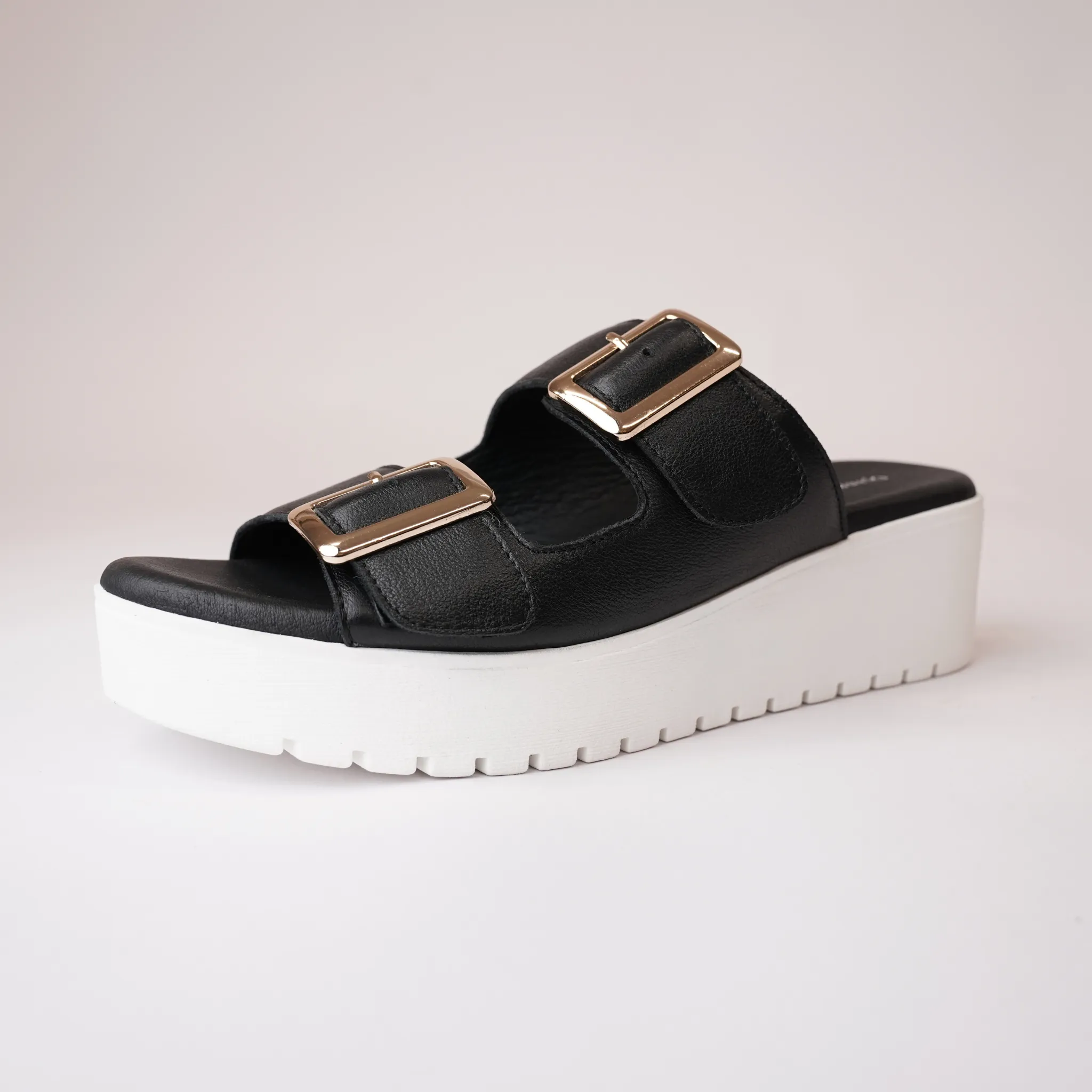 Oaxel Black/ White Sole Leather Slides